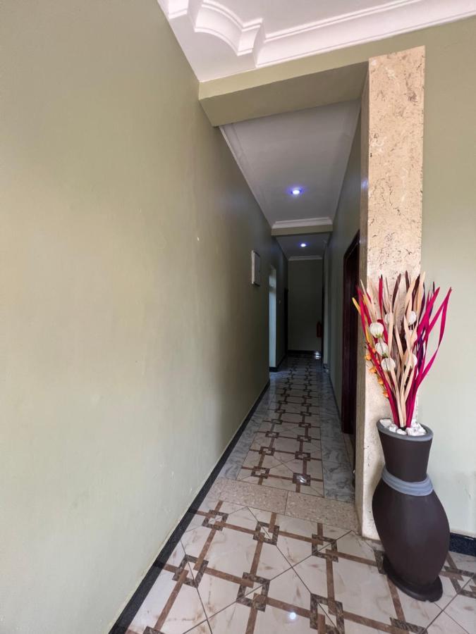 Phyllen Hotel Tanga Exterior foto